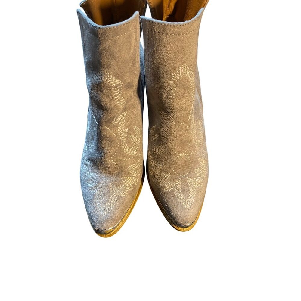 Vintage Women's Western Style size 7 Gray Suede Ankle Boots With Embroidered Des